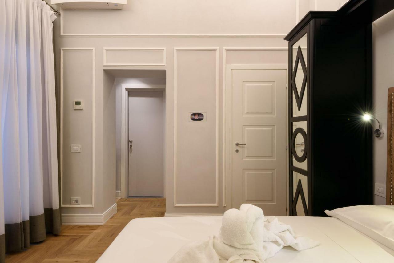 Vivaldi Luxury Suites Флоренция Екстериор снимка