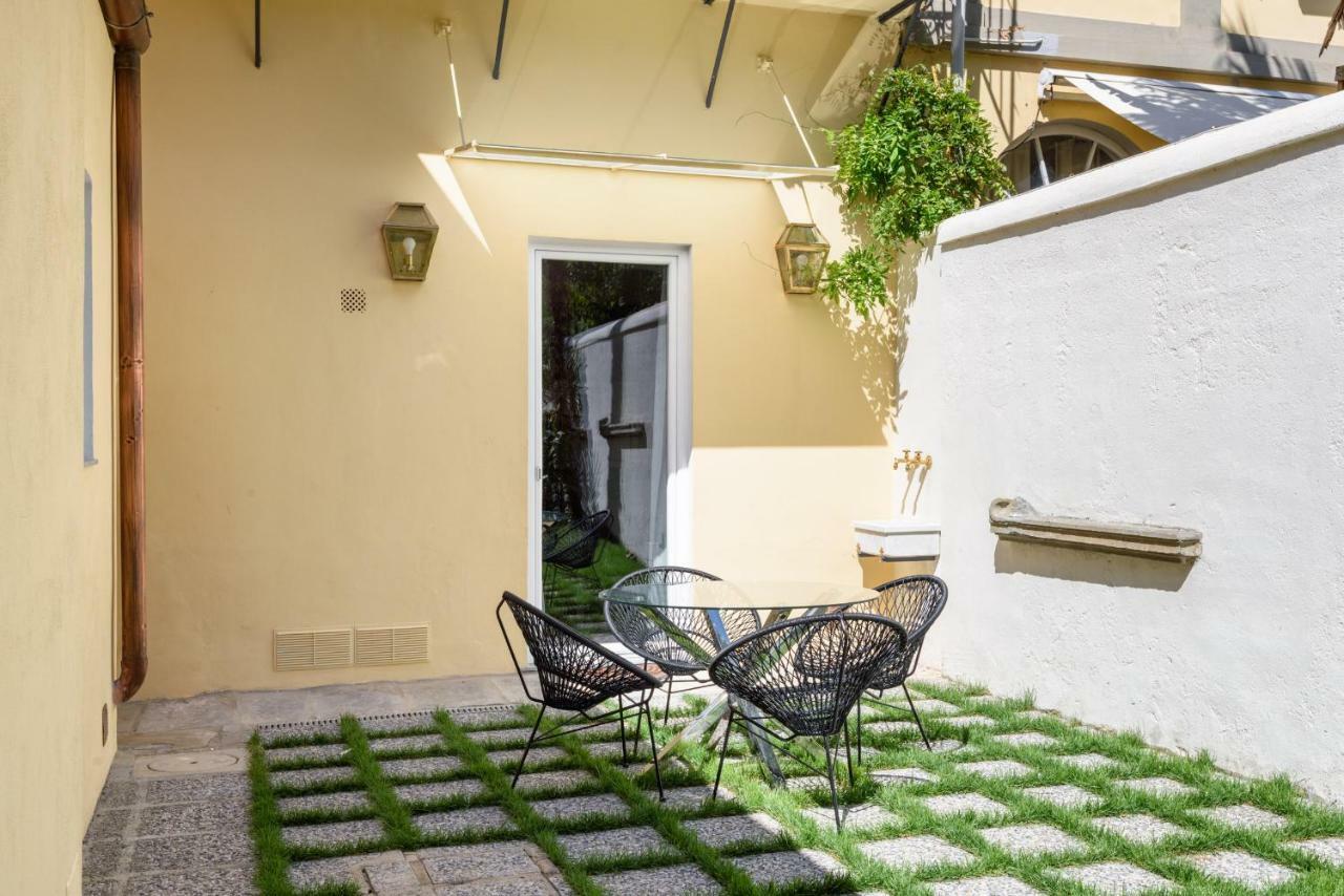 Vivaldi Luxury Suites Флоренция Екстериор снимка